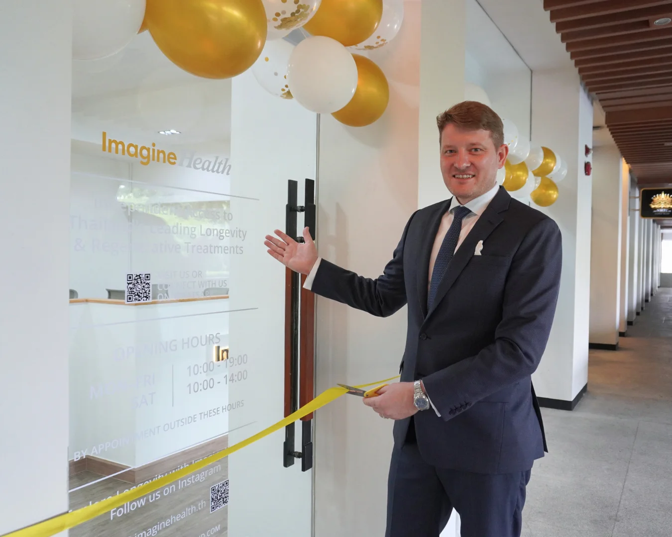Henning Kalwa opening the ImagineHealth Longevity Lounge