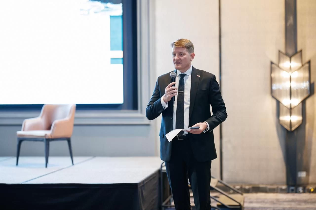 Henning Kalwa speaking at the Russian–Thai Business Forum 2024